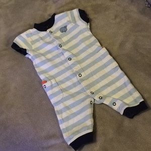 Carter’s new born outfit